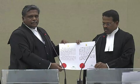 சென்னை ஐகோர்ட்டில் 4 புதிய நீதிபதிகள் பதவி ஏற்பு