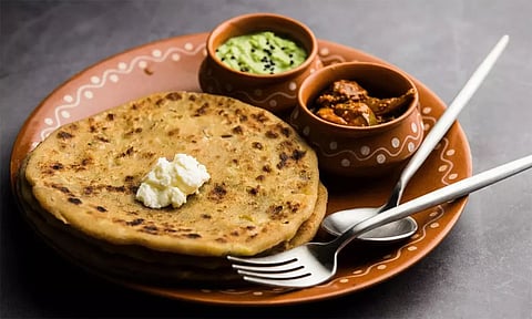 முளைகட்டிய தானிய ஸ்டப்ஃடு பரோட்டா