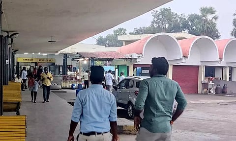அரசு விரைவு பஸ்களில் செல்பவர்கள் சாப்பிட 51 உணவகங்கள் பட்டியல்