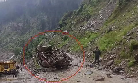 அந்த தகவலை நம்பாதீங்க.. அது விபத்து தான்.. ஜம்மு காவல் துறை அறிவிப்பு