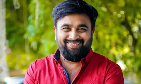 ருத்ரன் பட இயக்குனருடன் இணைந்த சசிகுமார்