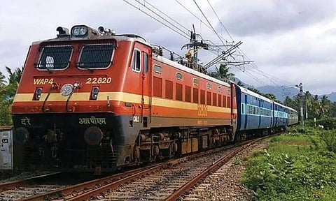 தென்மாவட்ட ரெயில்களின் வேகத்தை அதிகரிக்க முடிவு