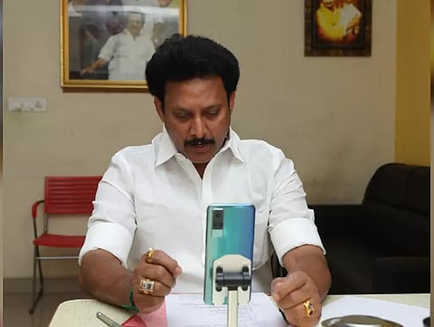 பள்ளிகள் திறக்கப்படும் தேதி குறித்து நாளை அறிவிக்கப்படும்- அமைச்சர் அன்பில் மகேஷ்