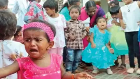 கொழு கொழு குழந்தைகள் போட்டியில் கலந்து கொண்டவர்களை படத்தில் காணலாம்.