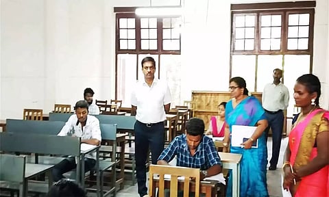 வேலூரில் சிவில் சர்வீஸ் தேர்வை 1317 பேர் எழுதினர்