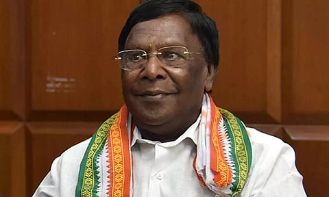 காங்கிரஸ் இல்லாமல் பா.ஜனதாவை வீழ்த்த முடியாது-நாராயணசாமி பேட்டி