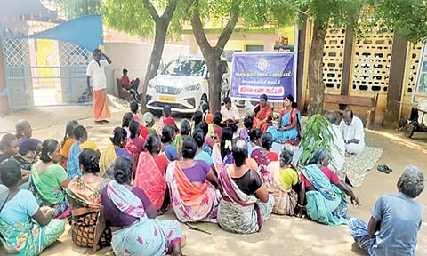 கிராமசபைக் கூட்டம் நடைபெற்ற போது எடுத்தபடம்.