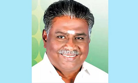 மாணிக்கம்தாகூர் எம்.பி. பிறந்தநாளை முன்னிட்டு நலத்திட்ட உதவிகள்
