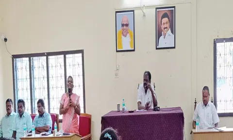 பண்ருட்டி நகர் மன்ற கூட்டம் நடைபெற்ற போது எடுத்த படம்.
