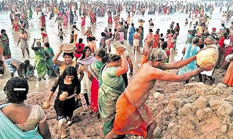 உள்ளம் மகிழும் உவரி விசாகம்