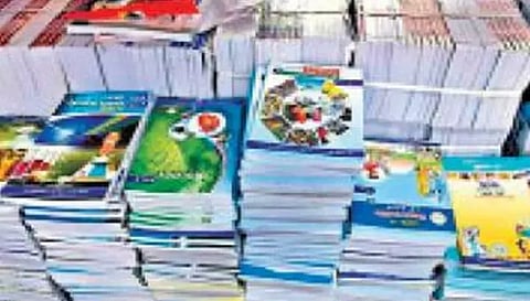 அடுத்த வாரம் 7-ந்தேதி பள்ளிகள் திறப்பு நோட்டு புத்தகங்கள் விலை 10 சதவீதம் வரை உயர்ந்தது
