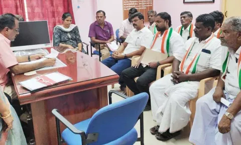 சாலை சீரமைப்பு கோரி அறிவிக்கப்பட்ட காங்கிரஸ் போராட்டம் நிறுத்தி வைப்பு