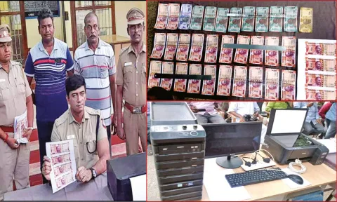 பறிமுதல் செய்யப்பட்ட கள்ளநோட்டுகளையும், ஸ்கேன் எந்திரம் மற்றும் கணினியையும் நாகை போலீஸ் சூப்பிரண்டு ஹர்ஷ சிங் நிருபர்களிடம் காட்டிய போது எடுத்த படம்.