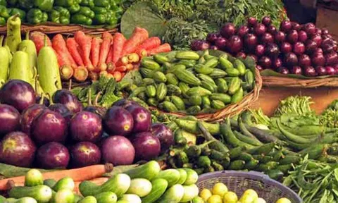 கோயம்பேடு மார்க்கெட்டுக்கு வரத்து குறைந்ததால் காய்கறி விலை கிடுகிடு உயர்வு