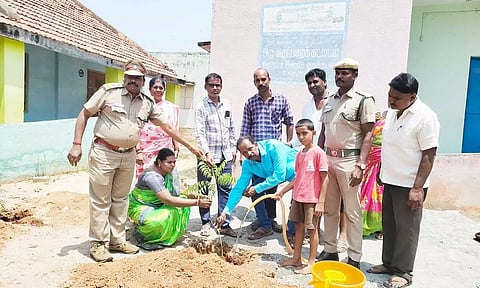 ராயக்கோட்டை பகுதியில் மரக்கன்று நடும் விழா