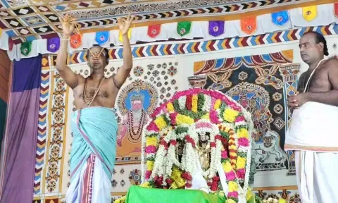 திருஞானசம்பந்தர்- தோத்திர பூரணாம்பிக்கைக்கு திருக்கல்யாணம் நடந்தது.