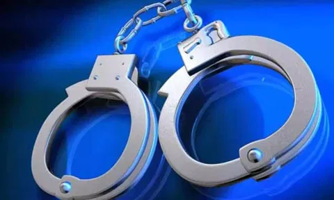 கஞ்சாவுடன் 2 வாலிபர்கள் கைது