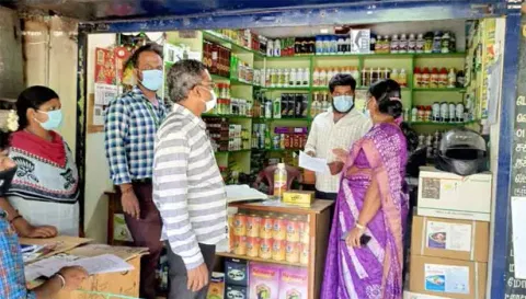 நாமக்கல் மாவட்டத்தில் போலி உரம் பூச்சி மருந்து விற்றால் லைசன்ஸ் ரத்து