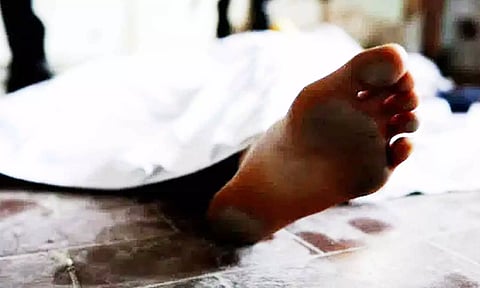 ஆண் சடலம் மீட்பு