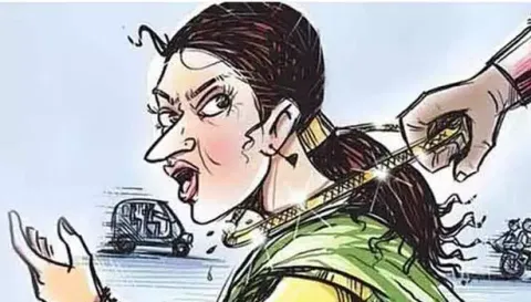 ஓடும் பஸ்சில் பெண்ணிடம் 7 பவுன் செயின் அபேஸ்