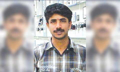 விபத்தில் இறந்த சிவபாலன்.