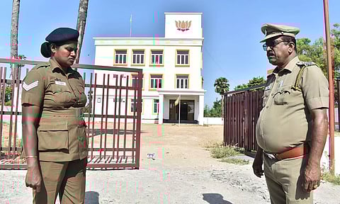 முற்றுகை போராட்டம் எதிரொலி- பா.ஜனதா கட்சி அலுவலகத்திற்கு போலீஸ் பாதுகாப்பு