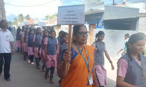 &nbsp;விழிப்புணர்வு பேரணி நடைபெற்ற காட்சி.