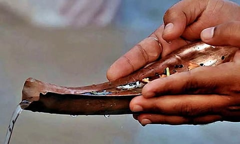 முதல் பூஜை பித்ருக்களுக்கே...