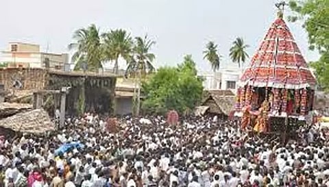 வீரகனூர் மதுர காளியம்மன் கோவில் தேரோட்டம்