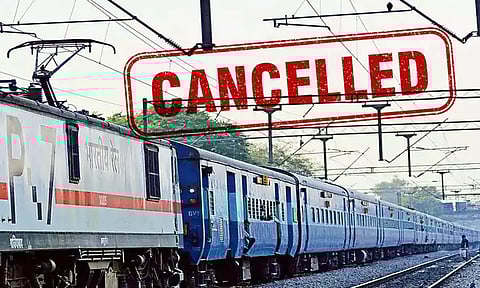 இன்று முதல் இயங்கும் என அறிவிக்கப்பட்ட நிலையில் நெல்லை-செங்கோட்டை வழித்தடத்தில் மின்சார என்ஜின் இயக்கம் திடீர் ரத்து
