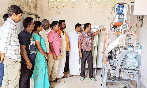 கறவை மாடு வளர்ப்பு குறித்து விவசாயிகளுக்கு பயிற்சி