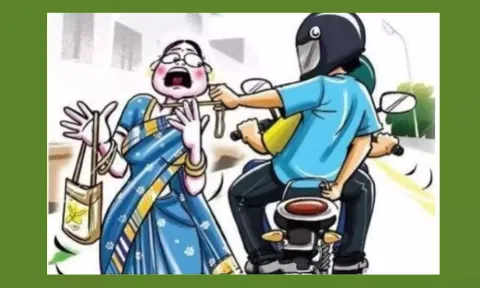 நடந்து சென்ற மூதாட்டியிடம் நகை பறிப்பு
