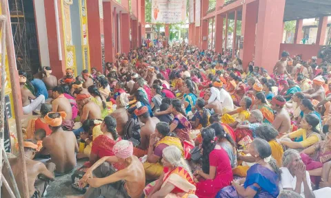 சாமிதோப்பு அய்யா வைகுண்ட சாமி தலைமைப்பதியில் திரளான பக்தர்கள் தரிசனம்