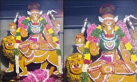 பிளாஞ்சேரி சிம்ஹாருடவராஹி அம்மனுக்கு மஞ்சள் அலங்காரம்