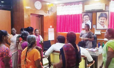சங்கரன்கோவிலில் புதிய வாறுகால் அமைக்கும் பணியை துரிதப்படுத்த நடவடிக்கை- சேர்மன் உமா மகேஸ்வரி உறுதி