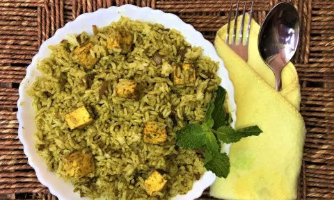 சூப்பரான மதிய உணவு புதினா பன்னீர் புலாவ்