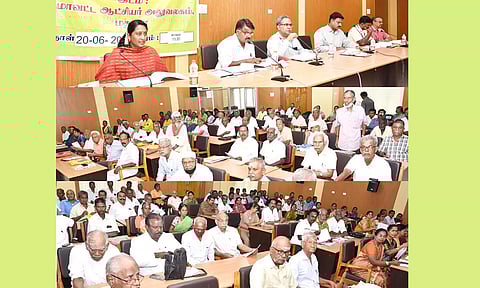 மதுரை மாவட்ட கலெக்டர் அலுவலக கூட்டரங்கில் ஓய்வூதியர்கள் குறைதீர்க்கும் நாள் கூட்டம் கலெக்டர் சங்கீதா தலைமையில் நடந்தது.&nbsp;