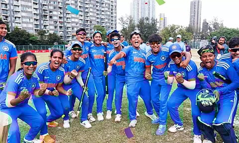 23 வயதுக்கு உட்பட்ட பெண்களுக்கான 20 ஓவர் ஆசிய கோப்பை: சாம்பியன் பட்டத்தை கைப்பற்றியது இந்தியா