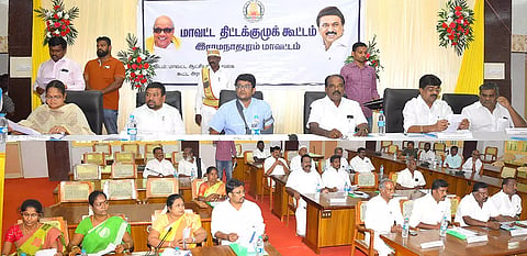 திட்டக்குழு கூட்டம் நடைபெற்றபோது எடுத்த படம்.