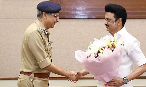 போலீஸ் டி.ஜி.பி.யாக சங்கர் ஜிவால், கமிஷனராக சந்தீப்ராய் ரத்தோர் பதவியேற்பு