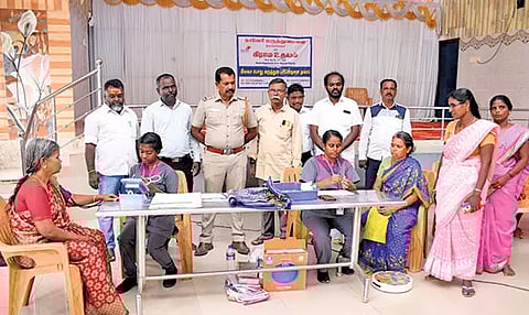 மருத்துவ முகாம் நடந்தபோது எடுத்த படம்.