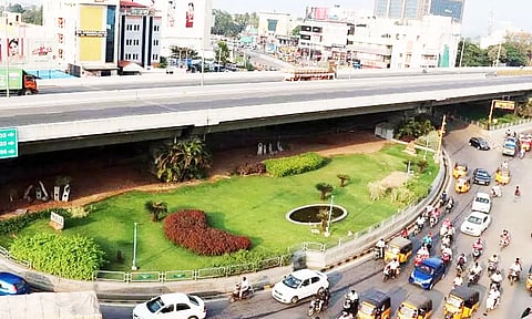 கிரீன் சர்க்கிளில் நெரிசலை குறைக்க சாலை விரிவாக்கம்