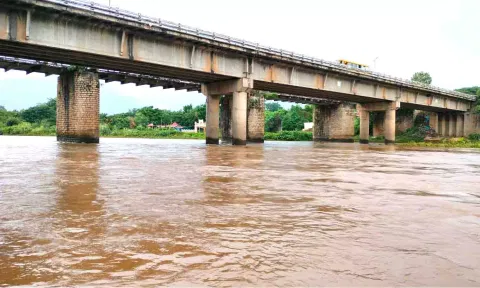 பில்லூர் அணைக்கு நீர்வரத்து தொடர்ந்து அதிகரிப்பு
