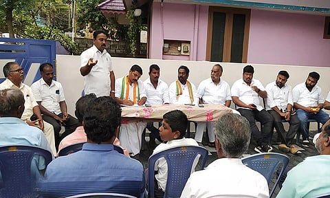 பொன்மனை காங்கிரஸ் நிர்வாகிகள் ஆலோசனை கூட்டம்