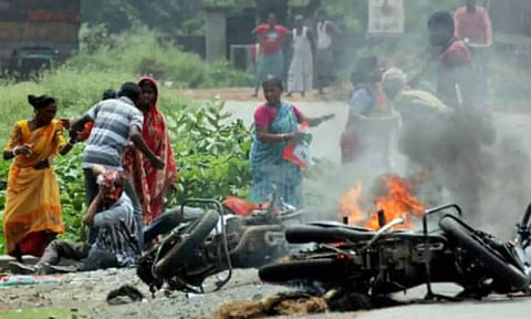 உள்ளாட்சி தேர்தல் வன்முறை பலி எண்ணிக்கை 15 ஆனது - உள்துறை மந்திரியை சந்திக்கிறார் மேற்குவங்காள ஆளுநர்