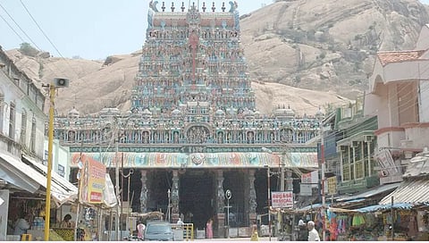 வைகை வறண்டதால் திருநகரில் விநியோகம் பாதிப்பு