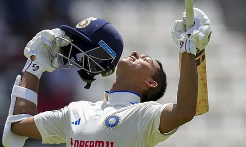 அறிமுக டெஸ்டில் 171 ரன்- ஜெய்ஷ்வால் புதிய சாதனை