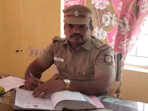 வீரசேகர் குறிஞ்சிப்பாடி இன்ஸ் பெக்டராக மாறுதல் செய்யப் பட்டார்.