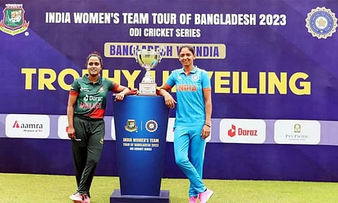 வங்காளதேசத்துக்கு எதிரான முதல் ஒருநாள் கிரிக்கெட்: இந்தியா டாஸ் வென்று பந்துவீச்சு தேர்வு