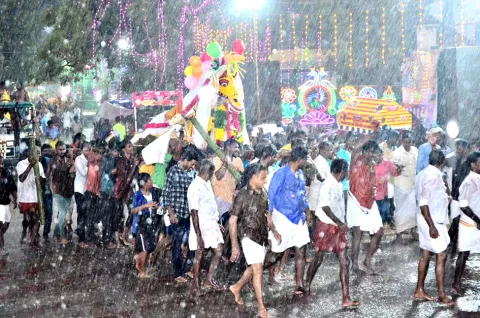 புரவி எடுப்பு திருவிழா